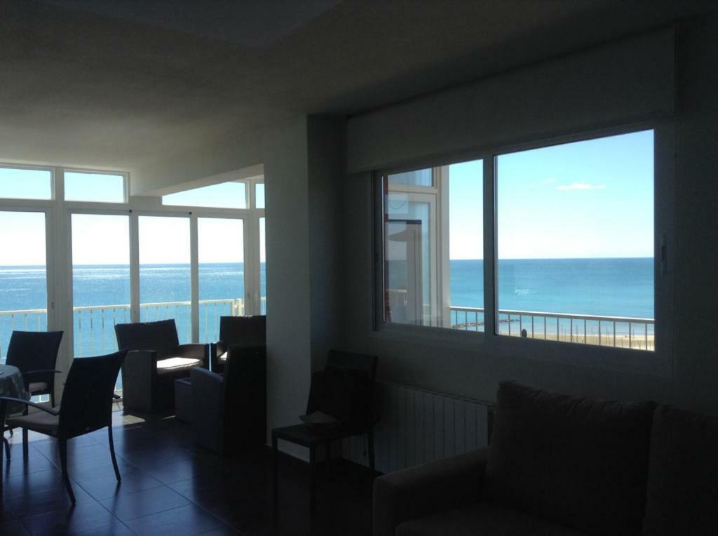 Apartamento Primera Linea De Playa Apartment Benicassim Luaran gambar